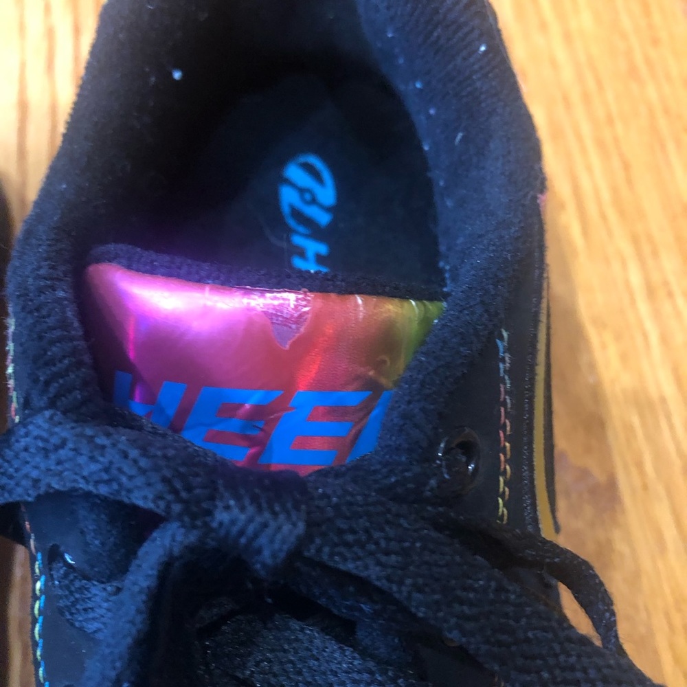 Heelys-kids size 3 - Picture 8 of 13